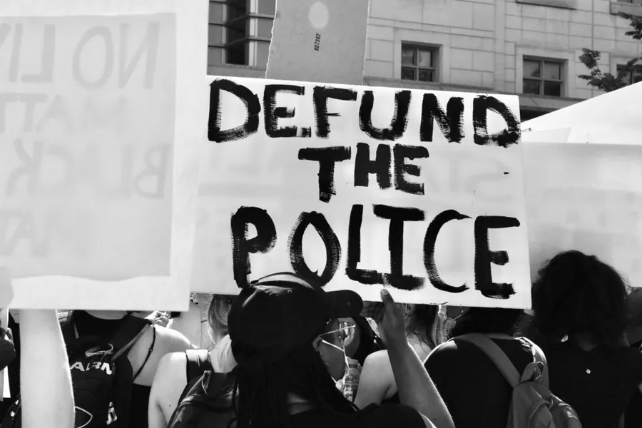 Retour sur les violences policières dans les marches des libertés et la répression dans l'éducation.
