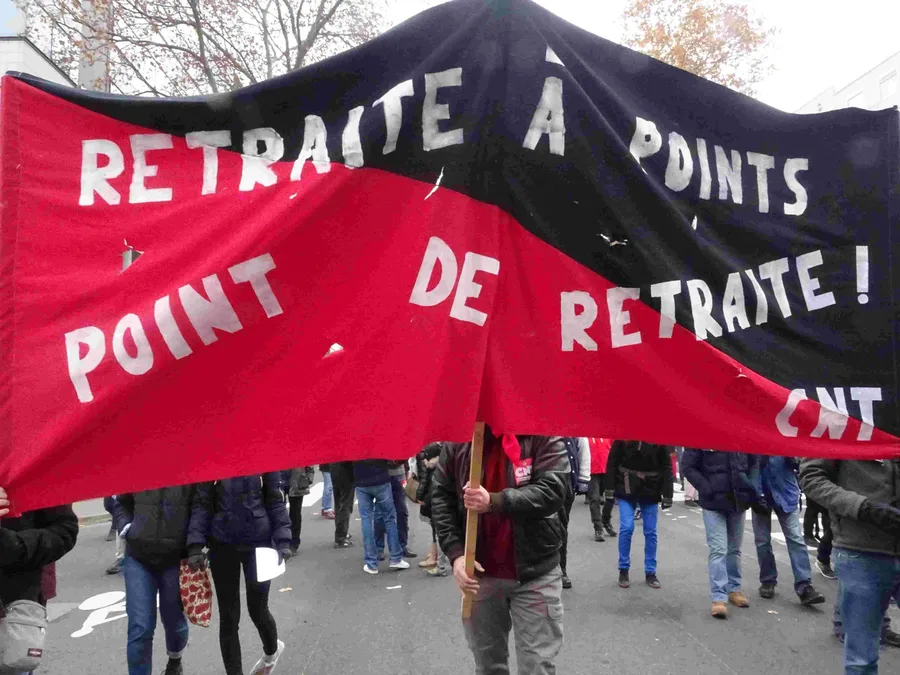Classes-En-Lutte. On ira jusqu'au retrait !